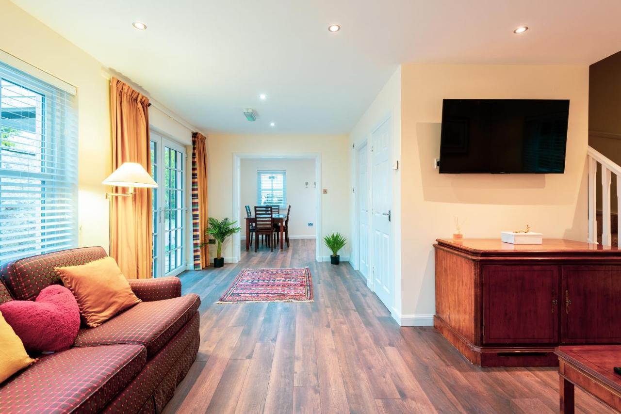 Pink Spa Nest Blairgowrie and Rattray Εξωτερικό φωτογραφία