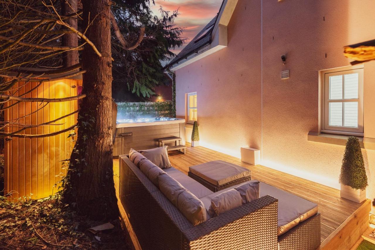Pink Spa Nest Blairgowrie and Rattray Εξωτερικό φωτογραφία